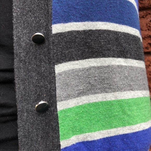 Light weight cotton cardigan / sweater. - Picture 2 of 4